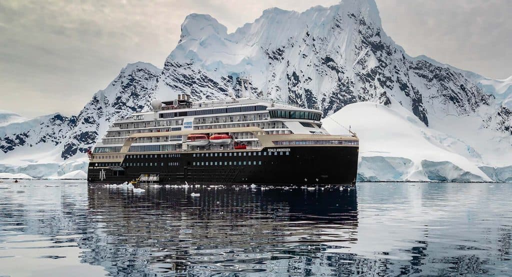 HX Hurtigruten Expedtions Travel HX
