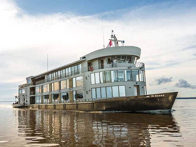 Delfin III from Lindblad Expeditions
