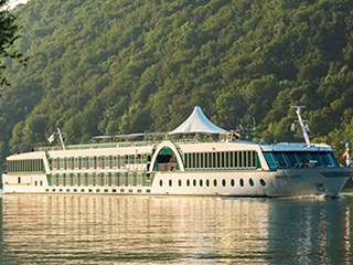 Amadeus Classic from Amadeus River Cruises